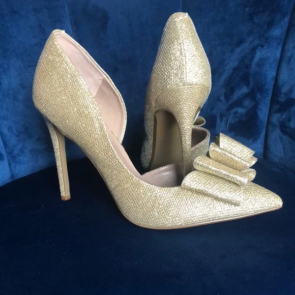 Betsey Johnson Shoes Betsy Johnson Gold Bow Heels Poshmark